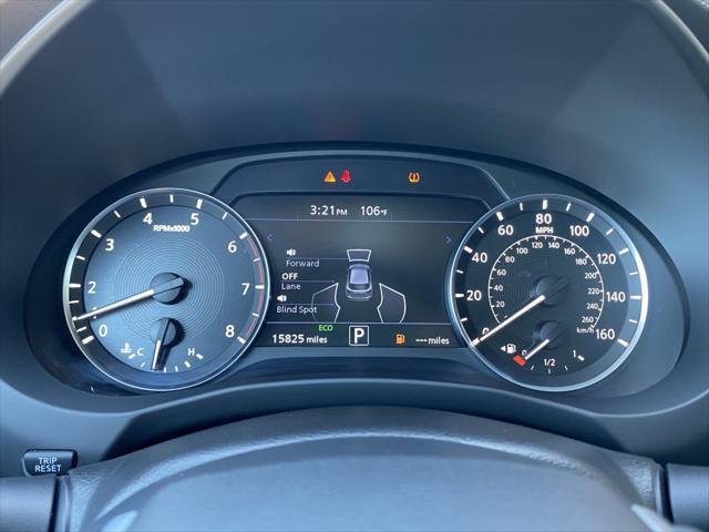 Photo of 2023 Radiant White INFINITI QX50
