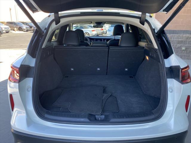 Photo of 2023 Radiant White INFINITI QX50