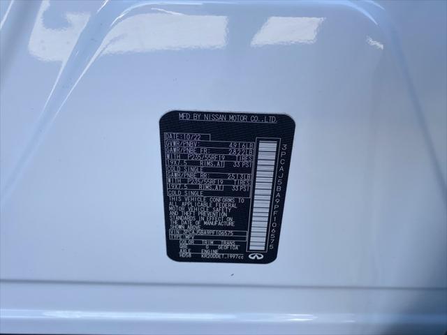 Photo of 2023 Radiant White INFINITI QX50