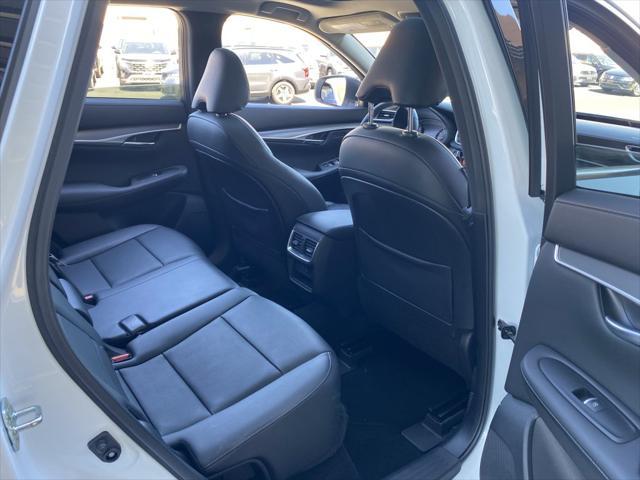 Photo of 2023 Radiant White INFINITI QX50