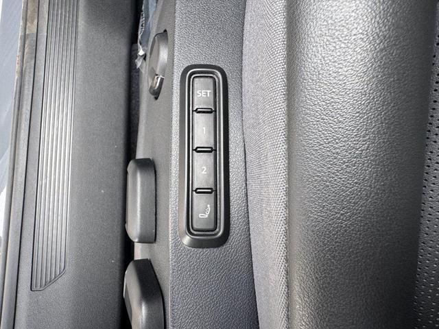 Photo of 2023 Gray Volkswagen ID.4
