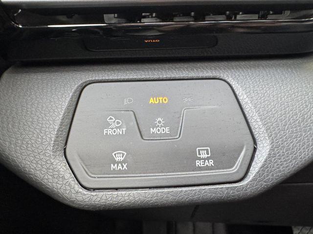 Photo of 2023 Gray Volkswagen ID.4