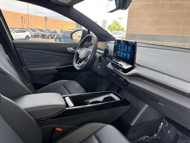 Photo of 2023 Gray Volkswagen ID.4