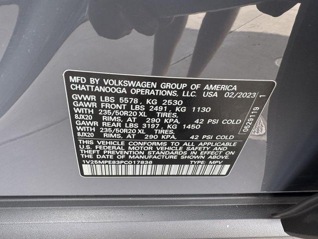 Photo of 2023 Gray Volkswagen ID.4