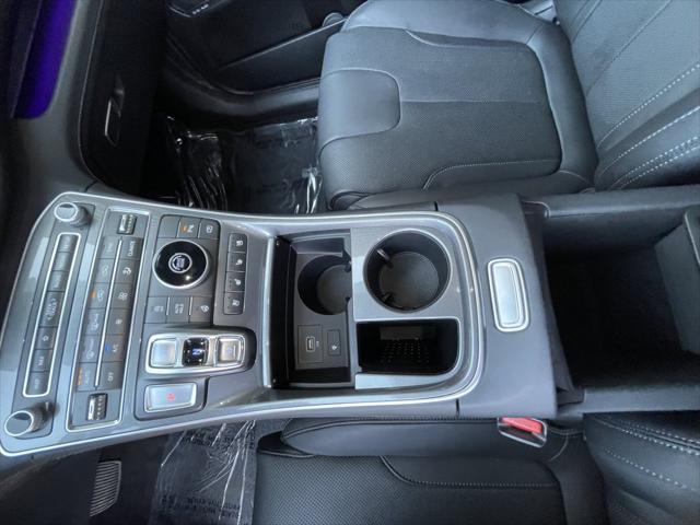 Photo of 2023 Quartz White Hyundai SANTA FE