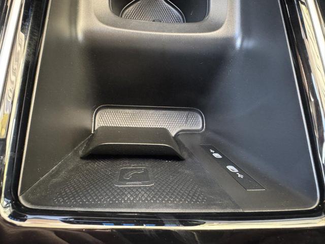Photo of 2023 Black Volkswagen ID.4
