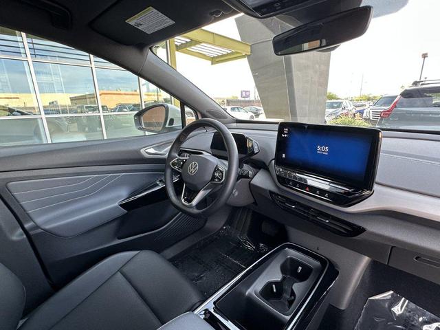 Photo of 2023 White Volkswagen ID.4
