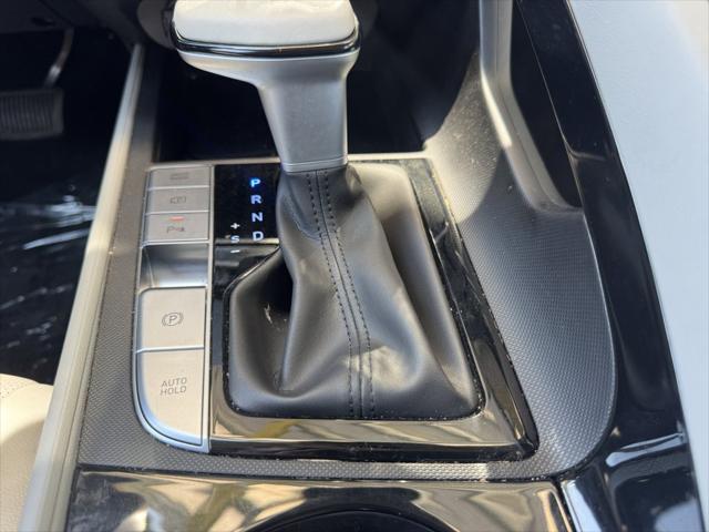 Photo of 2024 Ecotronic Gray Pearl Hyundai ELANTRA