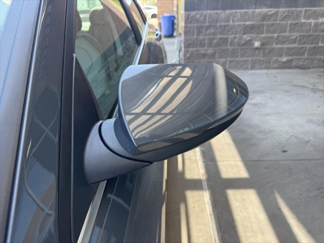 Photo of 2024 Ecotronic Gray Pearl Hyundai ELANTRA