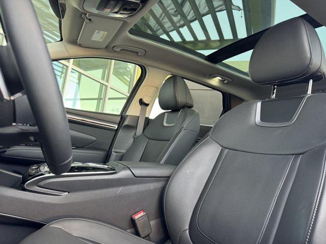 Photo of 2024 Dark Gray Metallic Hyundai TUCSON