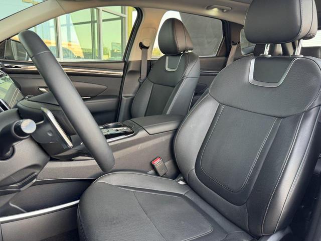 Photo of 2024 Dark Gray Metallic Hyundai TUCSON