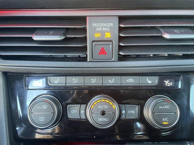 Photo of 2024 Pure Gray Volkswagen Jetta GLI