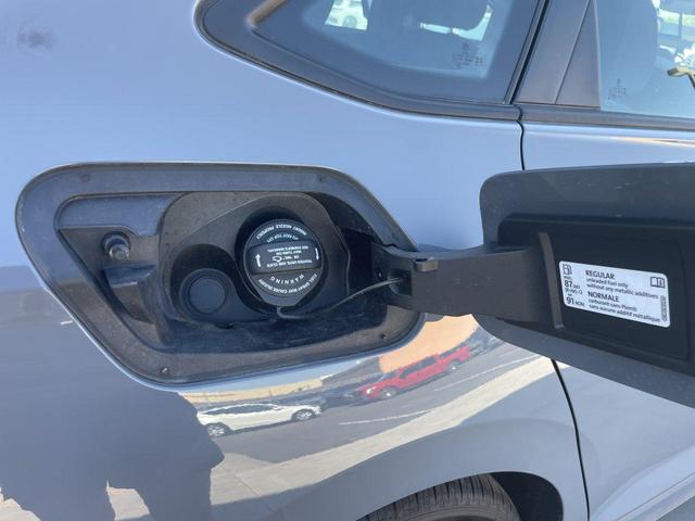 Photo of 2024 Pure Gray Volkswagen Jetta GLI
