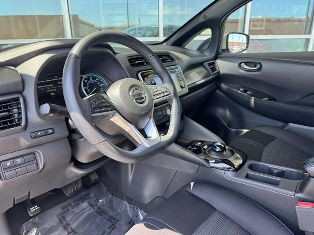 Photo of 2018 Jade Frost Nissan Leaf