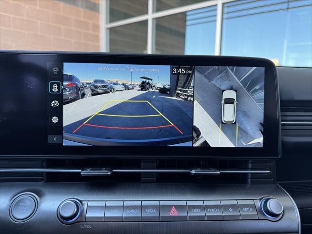 Photo of 2024 Atlas White Hyundai KONA