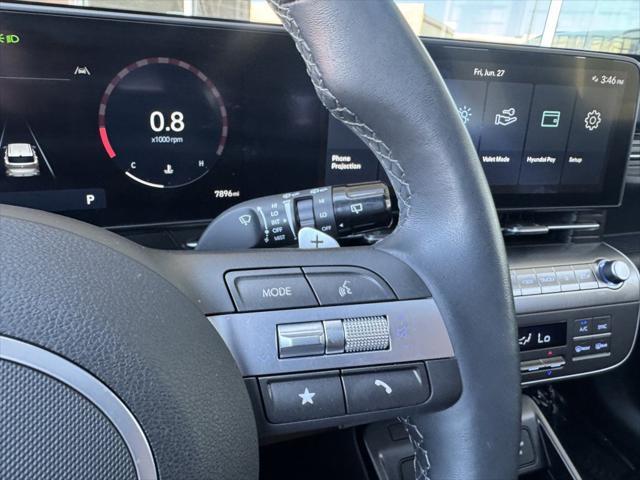 Photo of 2024 Atlas White Hyundai KONA