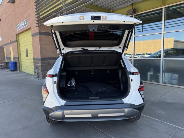 Photo of 2024 Atlas White Hyundai KONA