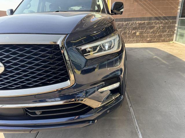 Photo of 2021 Blue INFINITI QX80