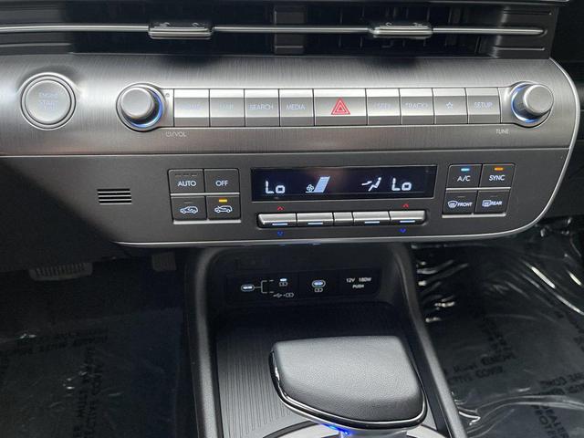 Photo of 2024 Soultronic Orange Pearl Hyundai KONA