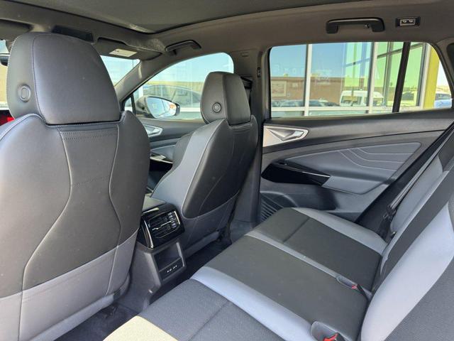 Photo of 2024 Pure Gray Volkswagen ID.4