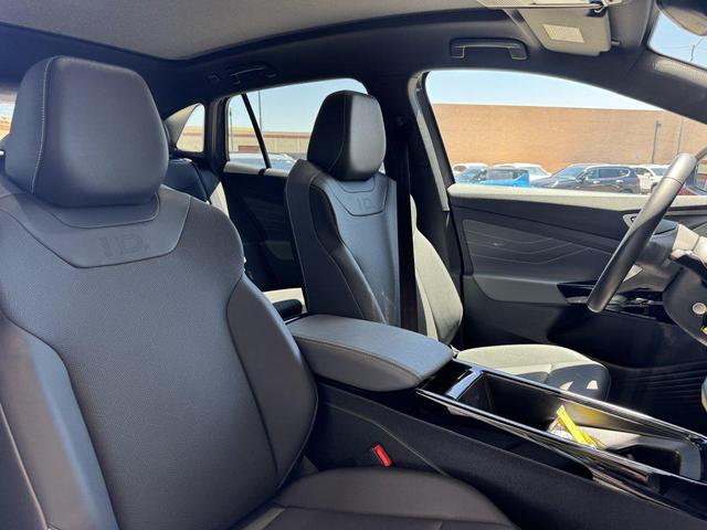 Photo of 2024 Pure Gray Volkswagen ID.4
