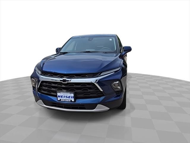 Photo of 2023 Blue Glow Metallic Chevrolet Blazer
