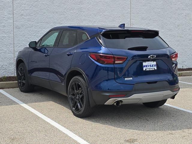 Photo of 2023 Blue Glow Metallic Chevrolet Blazer