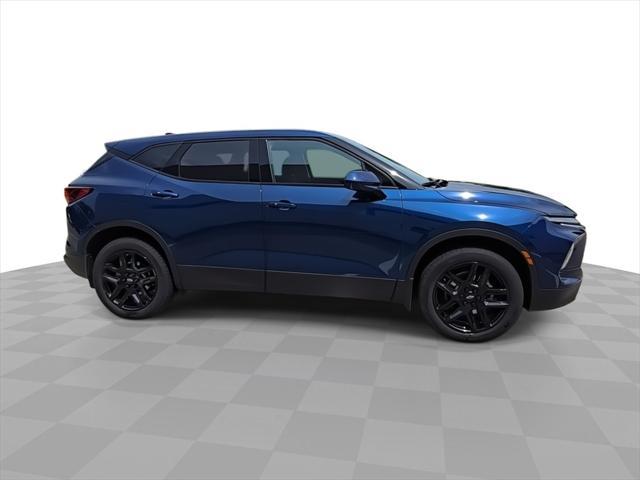 Photo of 2023 Blue Glow Metallic Chevrolet Blazer
