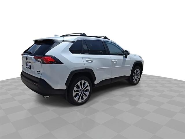 Photo of 2024 Wind Chill Pearl Toyota RAV4