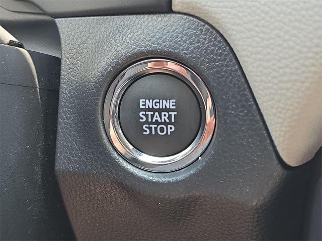 Photo of 2024 Wind Chill Pearl Toyota RAV4