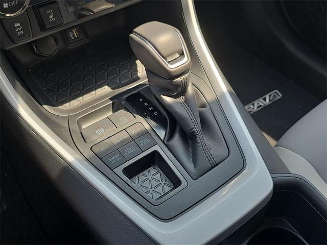 Photo of 2024 Wind Chill Pearl Toyota RAV4