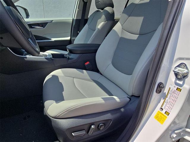 Photo of 2024 Wind Chill Pearl Toyota RAV4