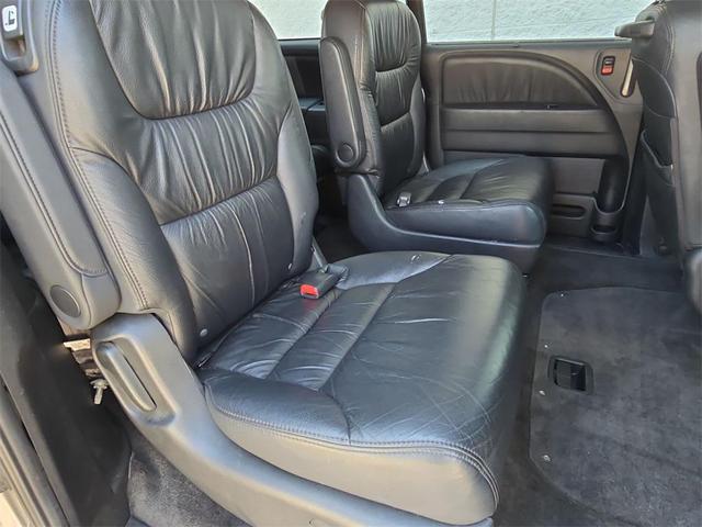 Photo of 2010 Alabaster Silver Metallic Honda Odyssey