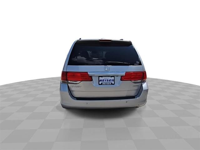 Photo of 2010 Alabaster Silver Metallic Honda Odyssey