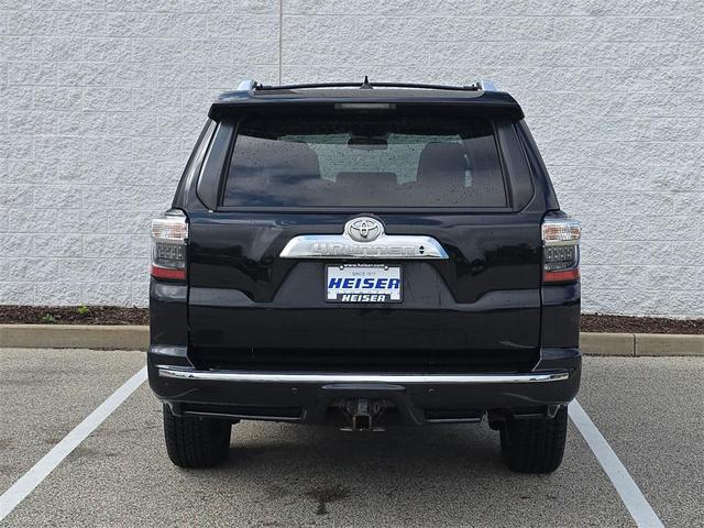 Photo of 2015 Attitude Black Metallic Toyota 4Runner