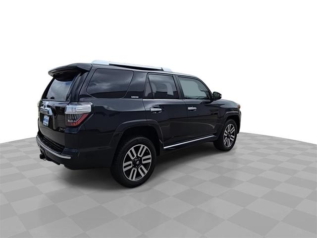 Photo of 2015 Attitude Black Metallic Toyota 4Runner