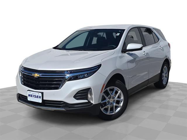 Photo of 2022 Iridescent Pearl Tricoat Chevrolet Equinox
