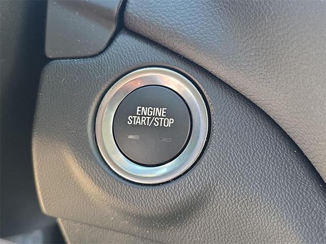 Photo of 2022 Iridescent Pearl Tricoat Chevrolet Equinox