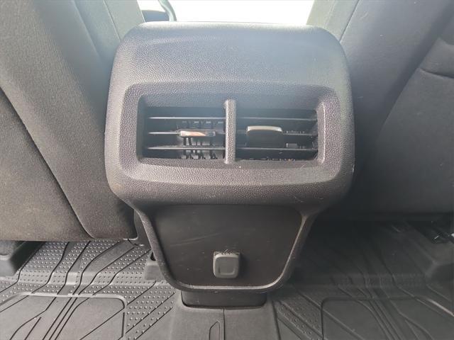 Photo of 2018 Pepperdust Metallic Chevrolet Equinox
