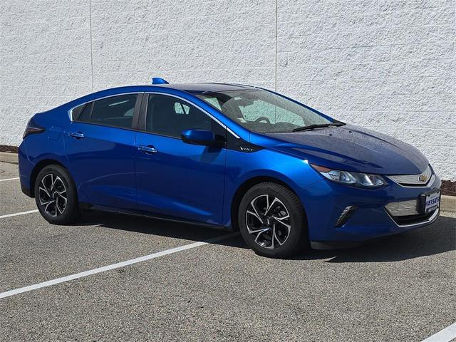 Photo of 2018 Kinetic Blue Metallic Chevrolet Volt