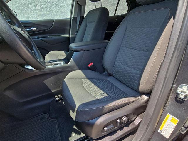 Photo of 2019 Nightfall Gray Metallic Chevrolet Equinox