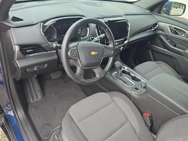 Photo of 2023 Northsky Blue Metallic Chevrolet Traverse