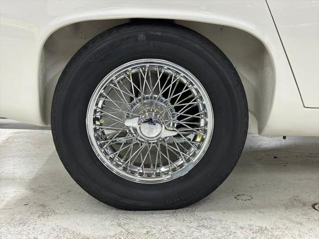 Photo of 1960 White Lotus Elite