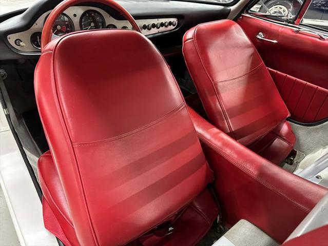 Photo of 1960 White Lotus Elite
