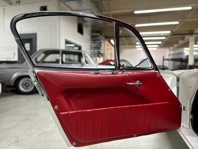 Photo of 1960 White Lotus Elite