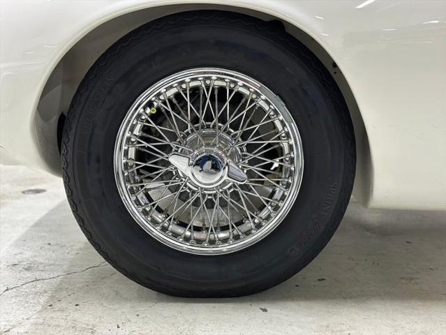 Photo of 1960 White Lotus Elite