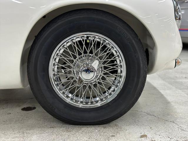 Photo of 1960 White Lotus Elite