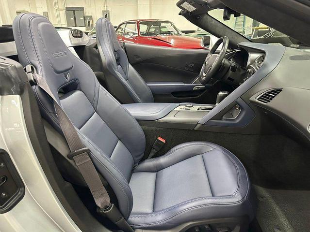 Photo of 2015 Blade Silver Chevrolet Corvette