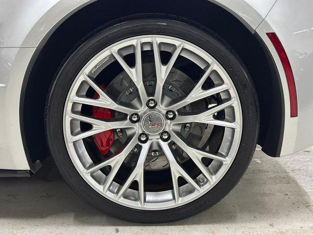 Photo of 2015 Blade Silver Chevrolet Corvette