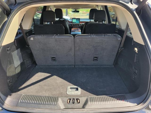 Photo of 2022 Infinite Black Metallic Lincoln Aviator